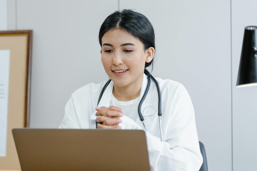 telehealth explained how online consultation